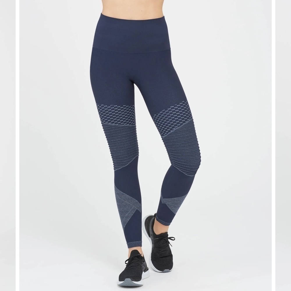 SPANX Look At Me Now Seamless Moto Leggings Indigo Sky size Large